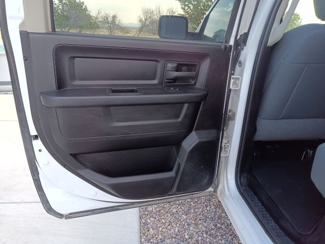 2015 RAM1500 4X4 HEMI (5).jpg
